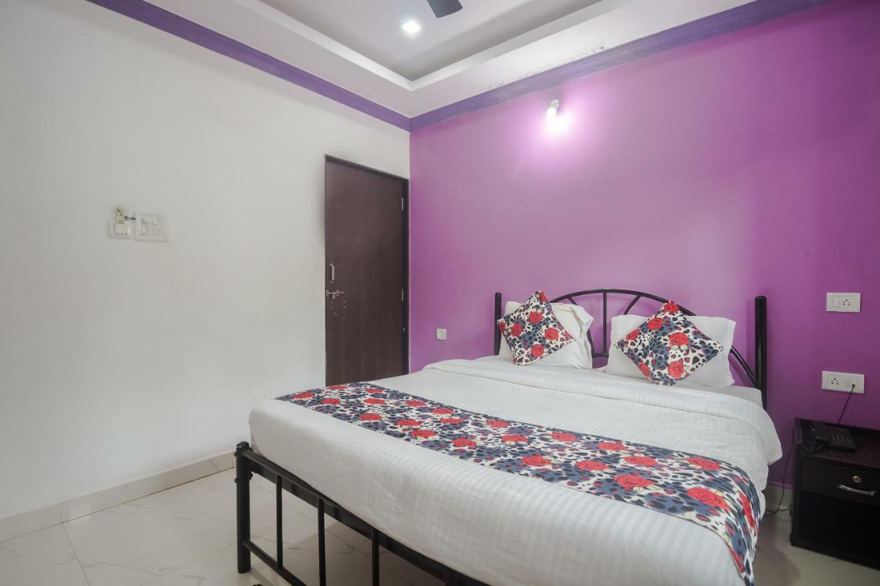 Queen Of Queen'S Hotel Calangute Buitenkant foto