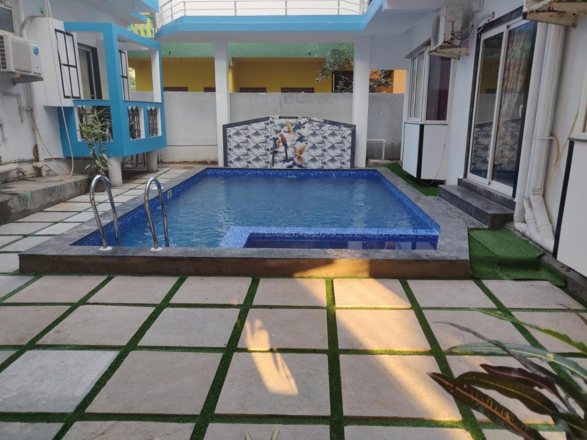 Queen Of Queen'S Hotel Calangute Buitenkant foto